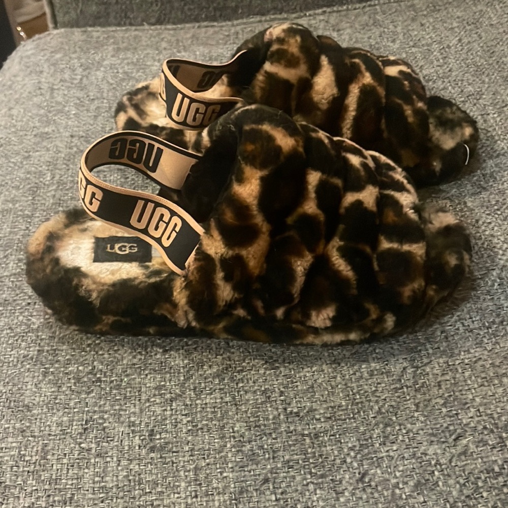 Ugg fluff yeah slippers